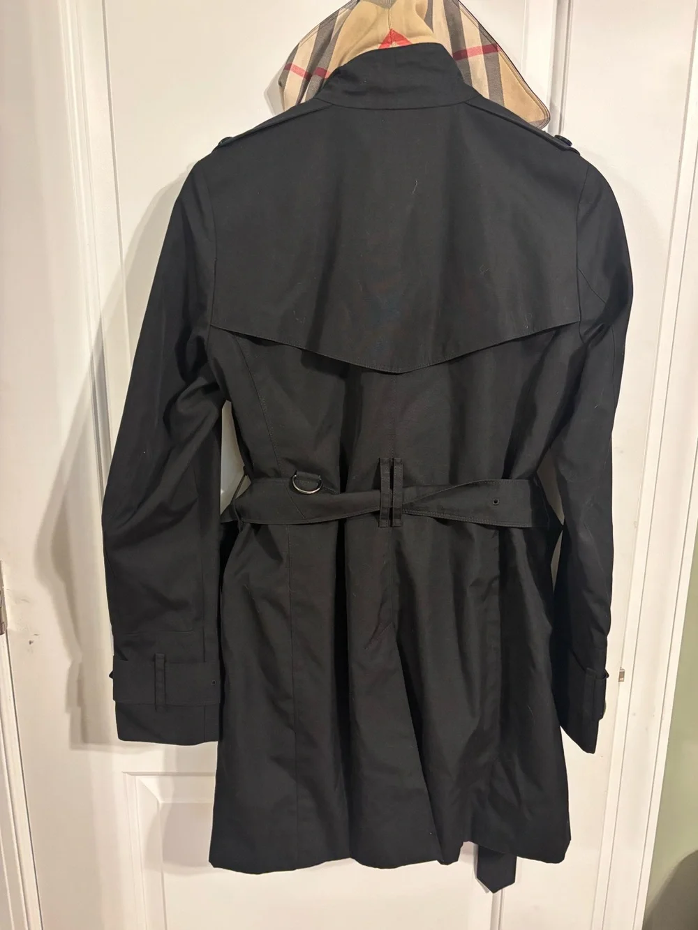 Burberry Black Double-Breasted Trench Coat with Belt - Picture 9 of 10